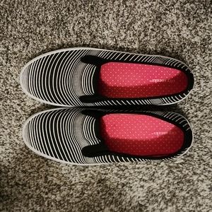 Black and White Stripe Slip-on Shoe